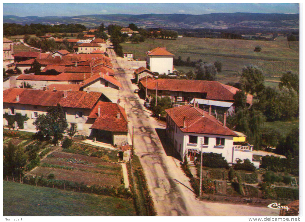 Beaupont..belle Vue Aérienne Du Village - Non Classés