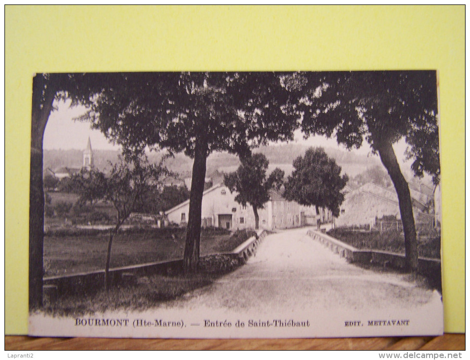 BOURMONT (HAUTE MARNE) ENTREE DE SAINT-THIEBAUT. - Bourmont