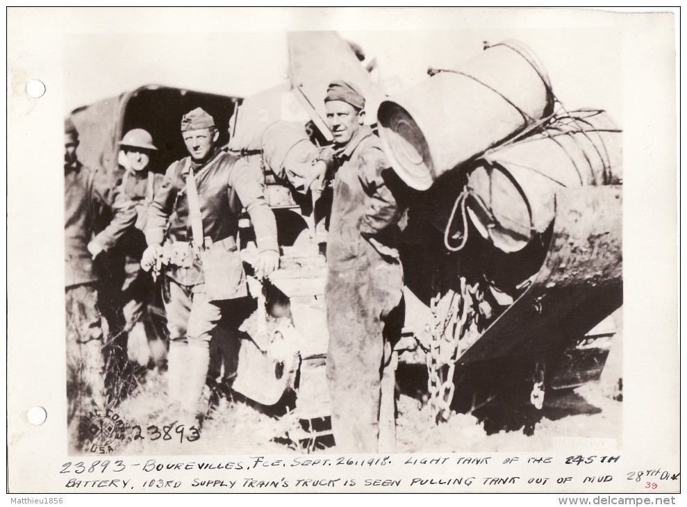 Grande Photo 1918 BOUREUILLES (près Varennes-en-Argonne) - Tank Léger, Char, De La 245th Batterie Américaine (A59, Ww1) - Autres & Non Classés