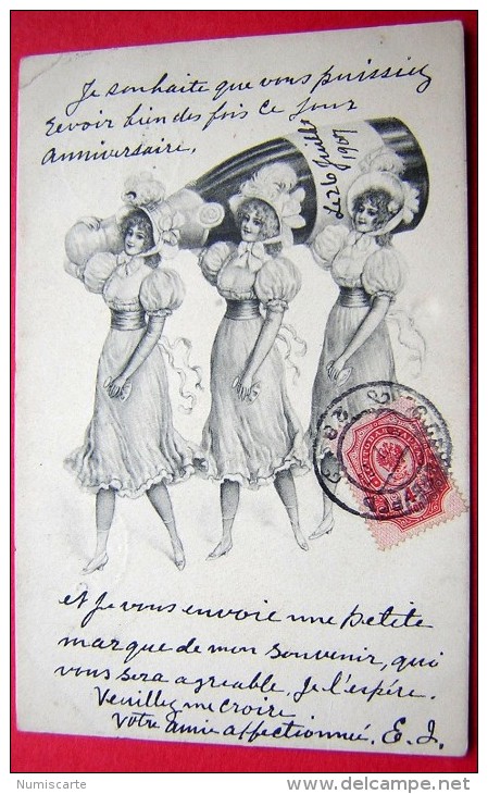 Cpa 3 Femmes Portant Une Bouteille De Champagne - 1900-1949