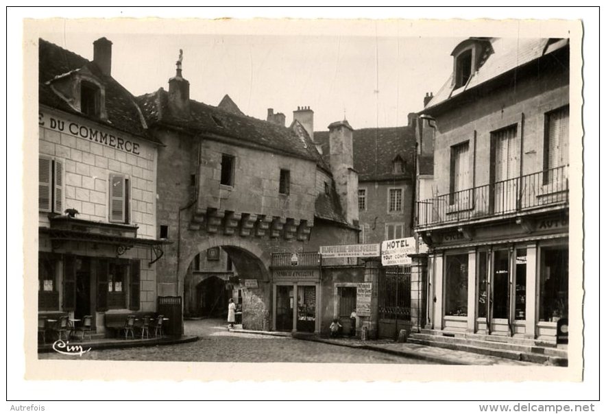 21  SEMUR EN AUXOIS LA PORTE GUILLET - Semur