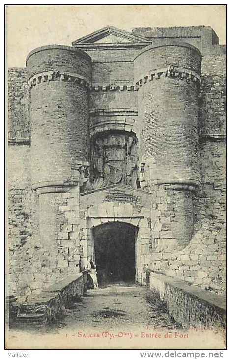 Pyrénées- Orientales-ref A541  - Salces -salses - Entrée Du Fort - Forts   - Carte Bon état - - Salses