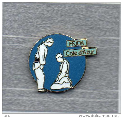 Pin´s  Sport  Judo  F.F.J.D.A  Côte  D' Azur - Judo