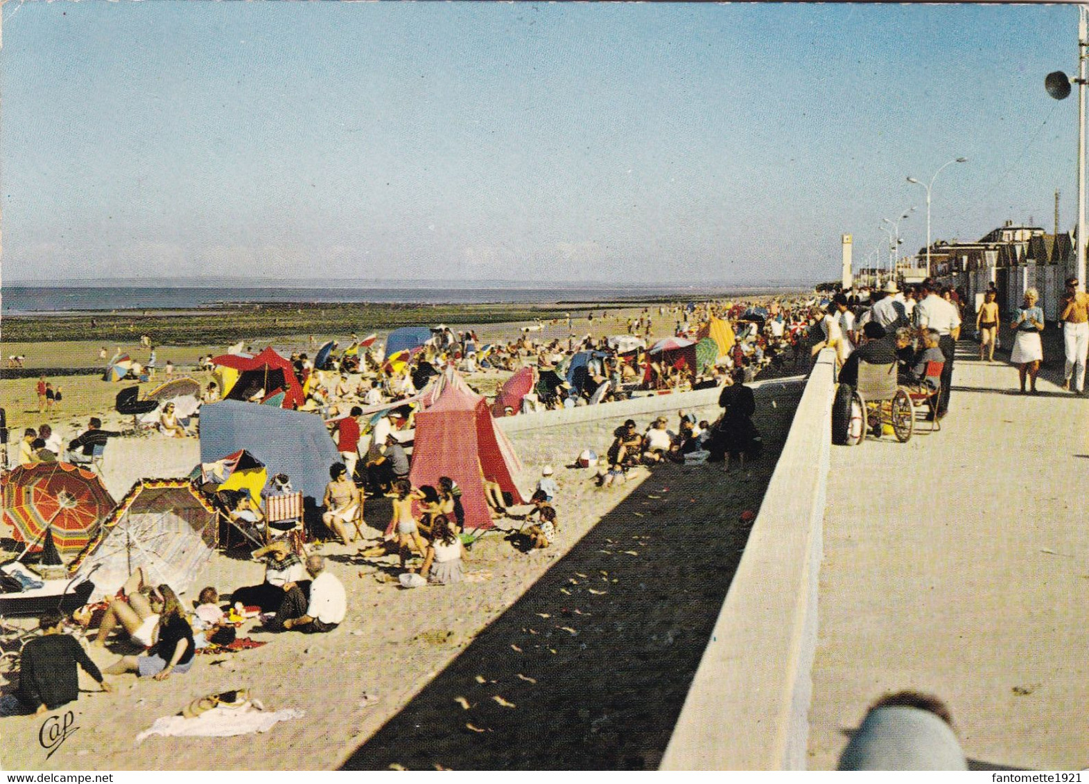 LUC SUR MER  LA PLAGE ET LA PROMENADE(mod2) - Luc Sur Mer