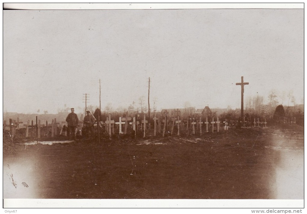 Carte Postale Photo Militaire Allemand Cimetière Militaire -FRIEDHOF-Argonne ?- Meuse Ou Ardennes ? A SITUER ALOCALISER - War Cemeteries