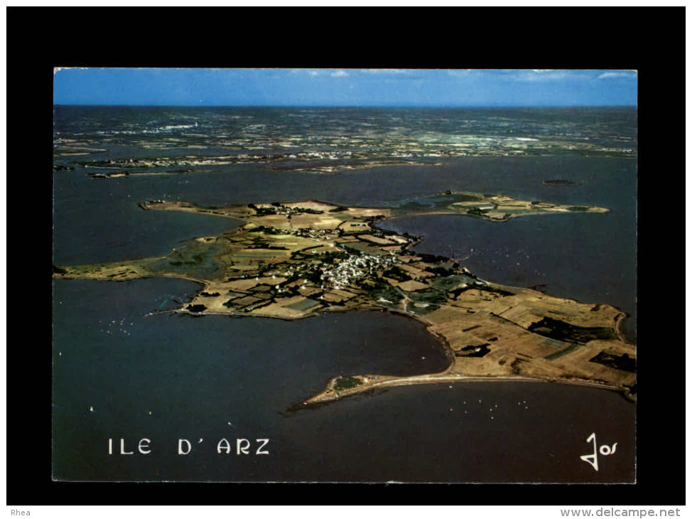 56 - GOLFE DU MORBIHAN - ILE D´ARZ - Vue Aérienne - Ile D'Arz