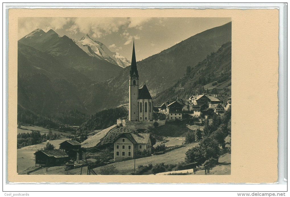 AUSTRIA, KARNTEN, HELIGENBLUT MIT KIRCHE U. VOLKS SCHULE,  NM Cond.  REAL PHOTO  PC, Unused,  1930s - Heiligenblut