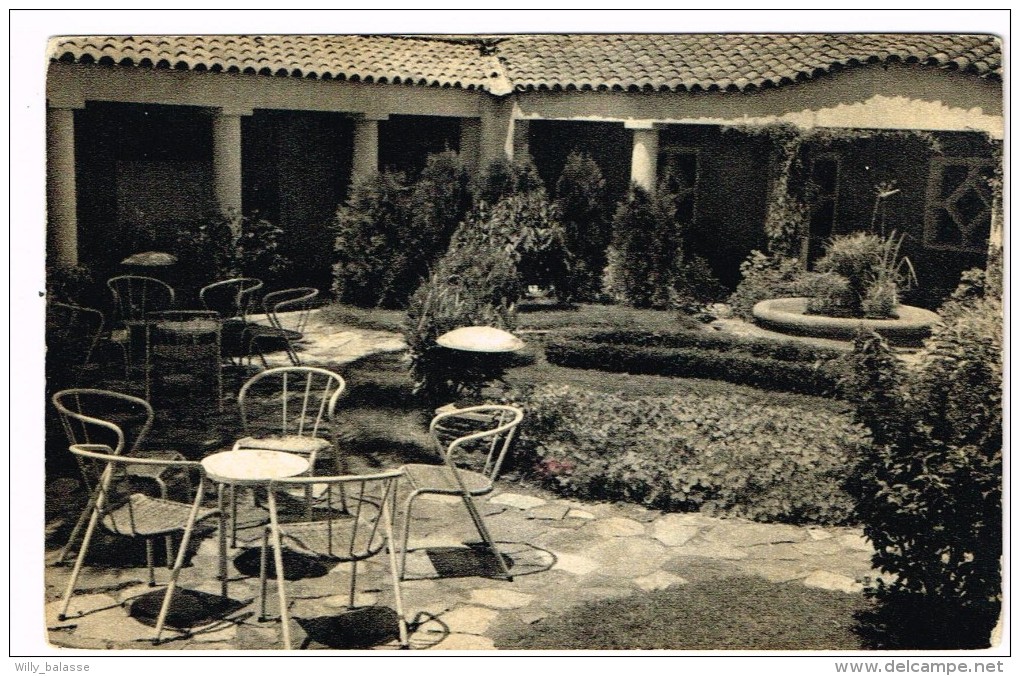 "Elisabethville - Patio De L'Hôtel Léopold II" - Lubumbashi