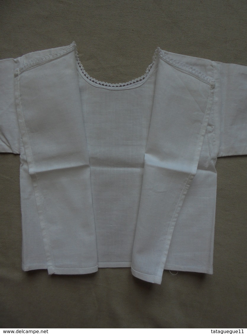 Ancien - Brassière en fil de coton blanc pour bébé ou poupon