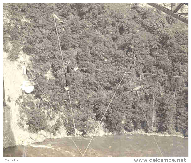 PHOTO-STEREO-ORIGINAL-VINTAGE-1901-CIRCUS-STUNTMAN -CALVERLEY-NIAGARA-GRIFFI TH-ZAHNER-LOOK AT 3 SCANS-TOP-NEVER SEEN! - Stereoskope - Stereobetrachter