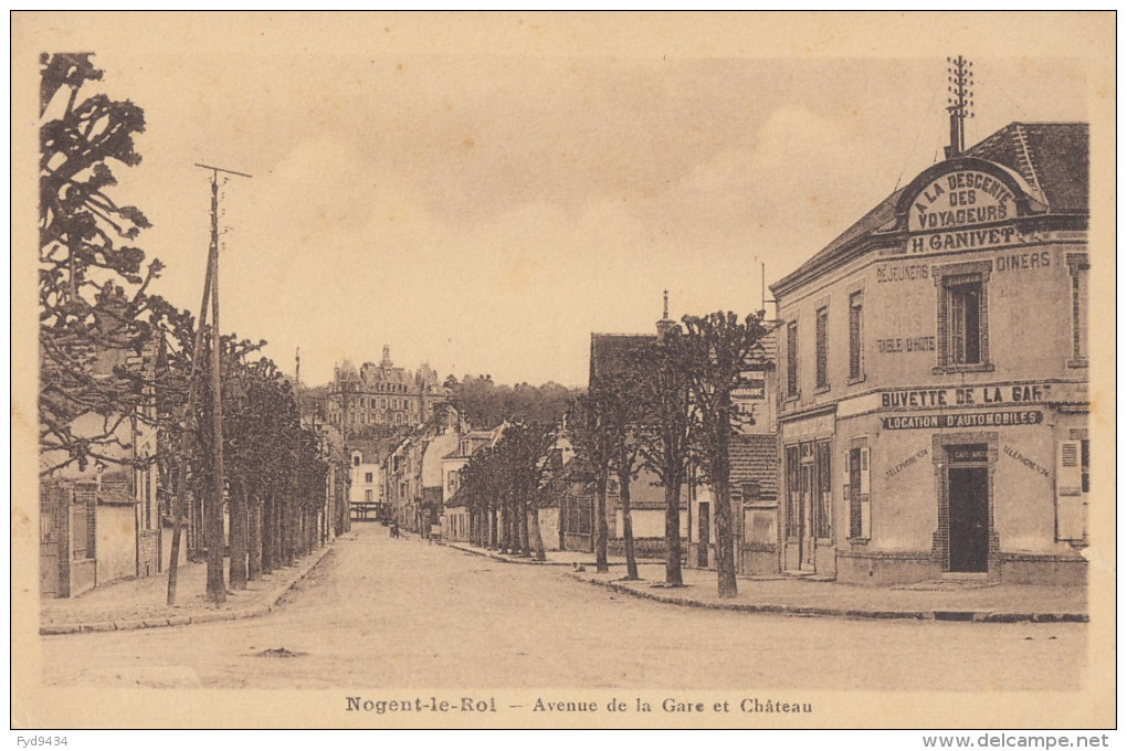 CPA - Nogent Le Roi - Avenue De La Gare Et Château - Nogent Le Roi