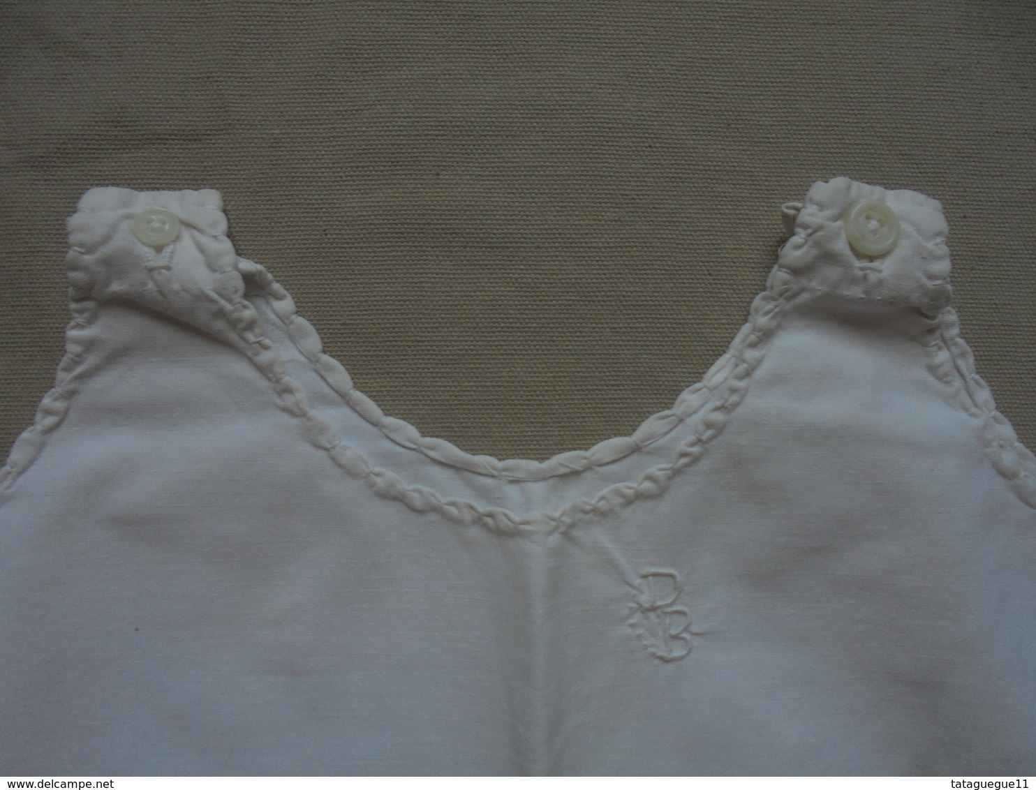 Ancien - Chemise Sans Manche Pour Bébé Ou Poupon Monogramme DB Coton Blanc - Sonstige & Ohne Zuordnung