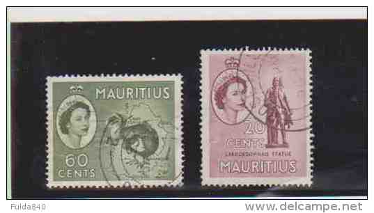 MAURICE / MAURITIUS.  (Y&amp;T)  1953/54 - N°247/251.  *  *  Elisabeth II En Médaillon * *  Obl - Mauritius (1968-...)