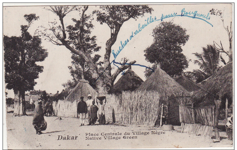 DAKAR  - Place Centrale Du Village Négre - Sénégal