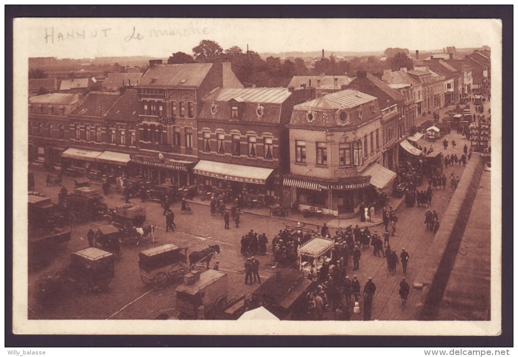 HANNUT - La Grand Place - Marché - Market - Markt   // - Hannuit