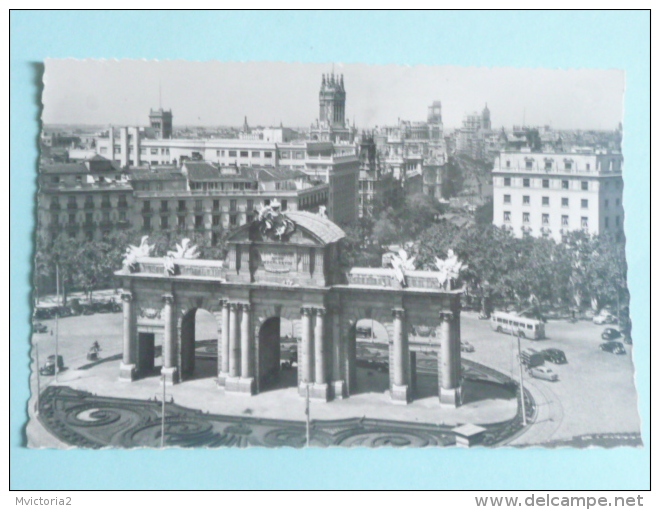 MADRID - Panorama De La Puerta De ALCALA - Madrid