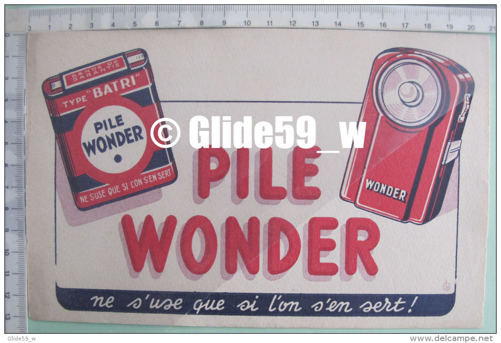 Buvard Pile WONDER, Ne S'use Que Si L'on S'en Sert ! (Pile Et Boîtier) - 1 - Batterie