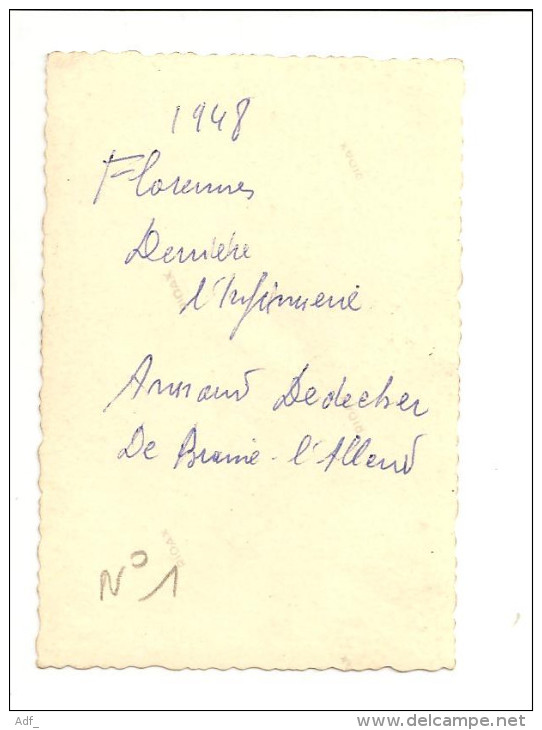 Ph.em@  N° 1 PHOTO DERRIERE L'INFIRMERIE DE FLORENNES  ANNEES 1948 - Florennes