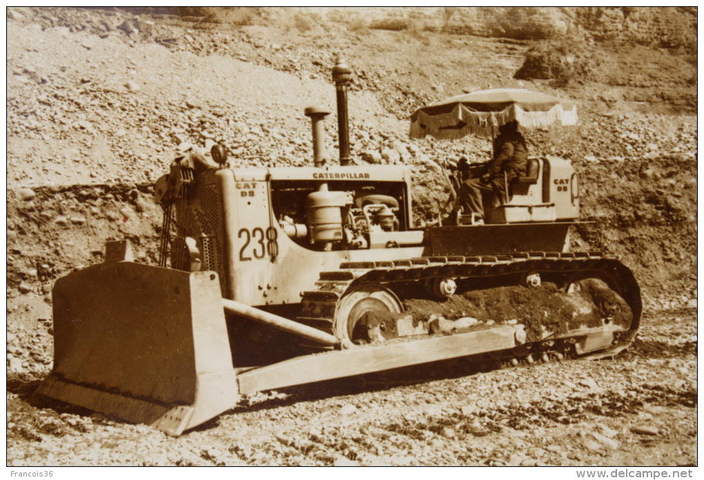 Fiche Technique CITRA D'un TRACTEUR CATERPILLAR D 8 - Entreprise De Serre Poncon 1956 - Machines