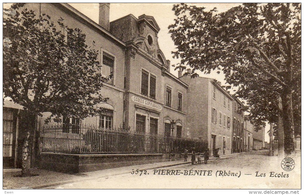 Pierre-Bénite. Les Ecoles. - Pierre Benite