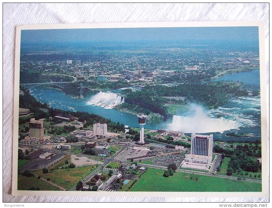 CANADA / LOT DE 17 JOLIES CARTES / TOUTES LES PHOTOS ET DESCRIPTIFS