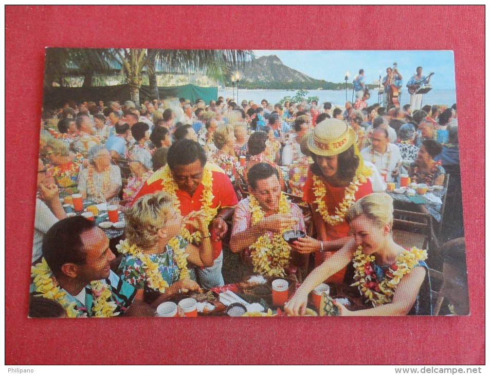 Luau At Waikiki   Not Mailed   Ref 1247 - Altri & Non Classificati