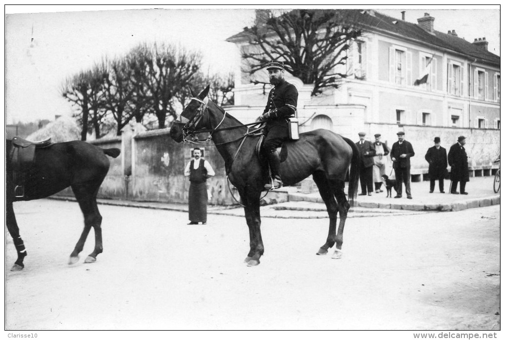 Carte Photo Gendarme A Cheval Photo Faite A Thomary - Polizei