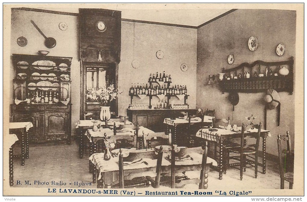 Réf : SU-14-620 : Le Lavandou Restaurant Tea-Room La Cigale - Le Lavandou