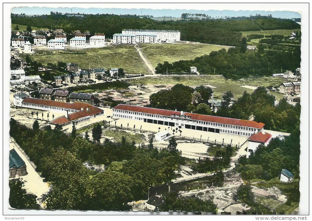 CPSM 76  MALAUNAY BELLE VUE AERIENNE GROUPE SCOLAIRE OLIVIER MIANNAY - Autres & Non Classés