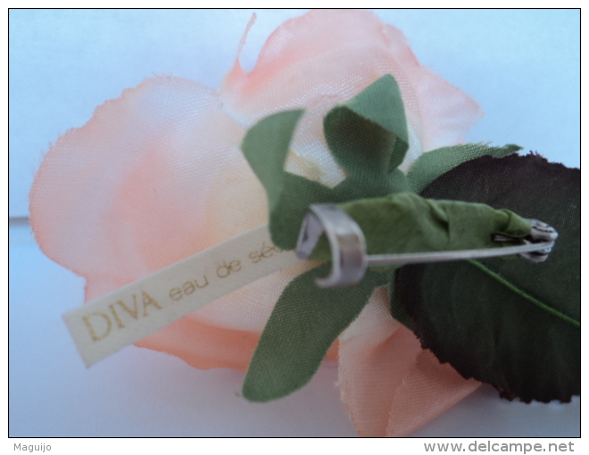 UNGARO " DIVA" BROCHE SUPERBE: SIGLEE  :EAU DE SEDUCTION    VOIR  ET LIRE !! - Mignon Di Profumo Donna (senza Box)