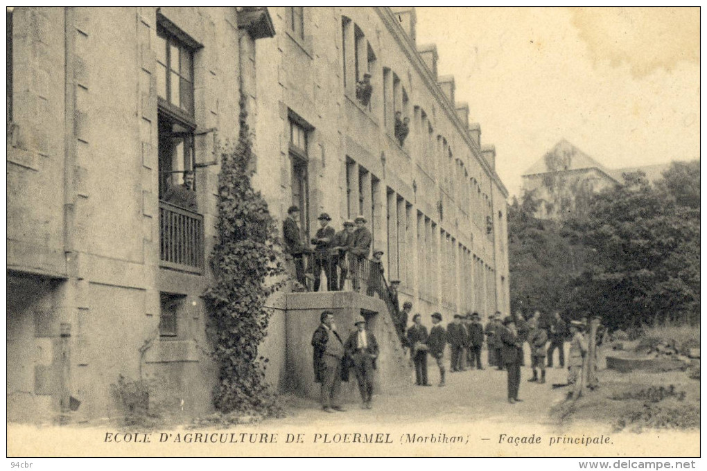 CPA  (  56) PLOERMEL Ecole D Agriculture  Façace Principale - Ploërmel