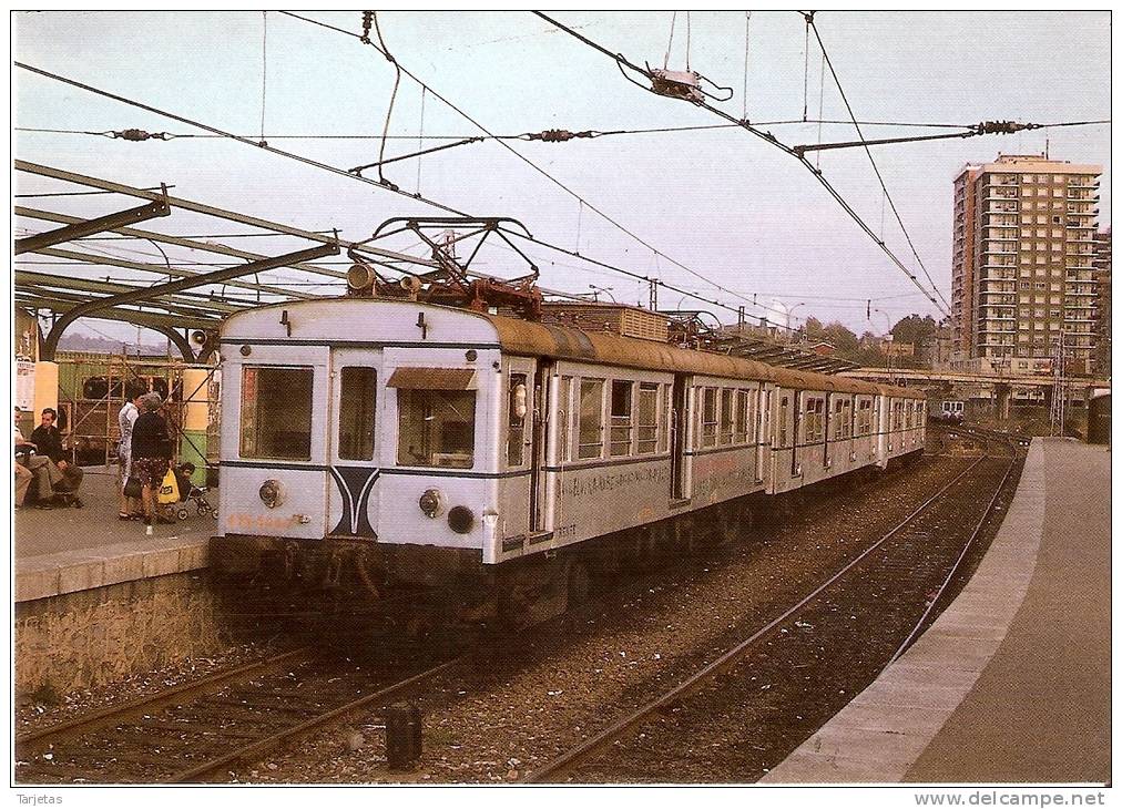 Nº300 POSTAL DE ESPAÑA DE AUTOMOTOR ELECTRICO435-508 EN BILBAO (TREN-TRAIN-ZUG) AMICS DEL FERROCARRIL - Trenes