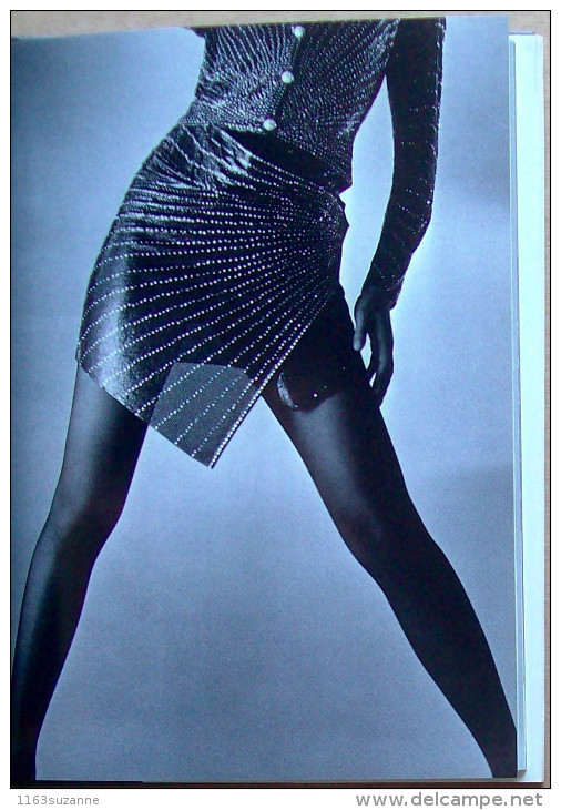 Editions Assouline 1997 > Mémoire de la mode : VERSACE (Richard Martin)