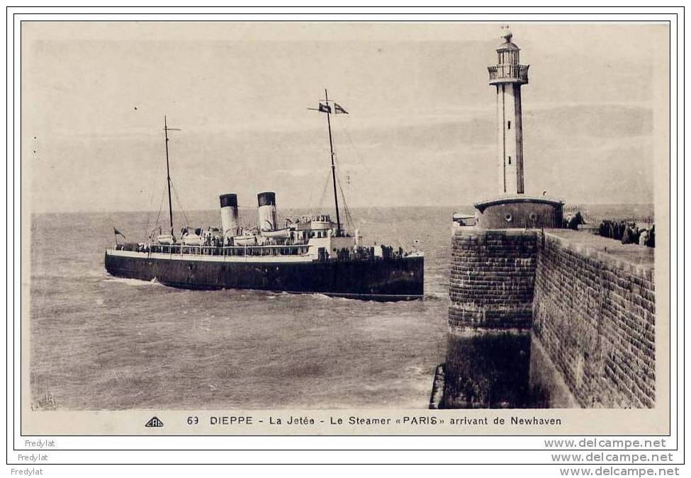 LE PAQUEBOT  LE STEAMER  PARIS  ARRIVANT DE NEWHAVEN - Dampfer