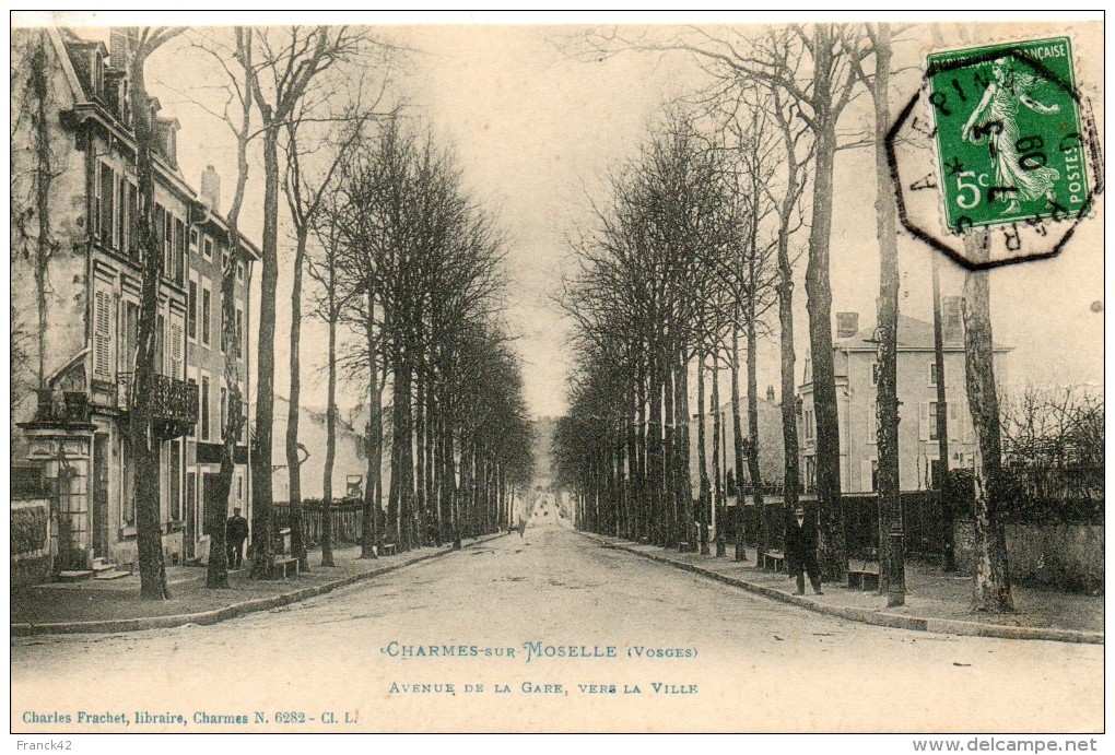 88. Charmes. Avenue De La Gare Vers La Ville - Charmes