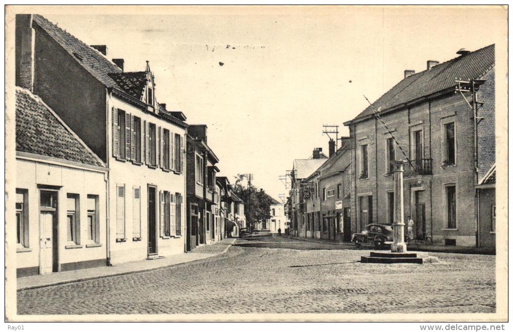 BELGIQUE - FLANDRE ORIENTALE - BERLARE - Dorpstraat. - Berlare