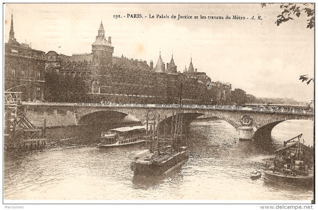 PARIS (75, 1er Arr.) - Travaux Publics : Palais De Justice, Seine, Travaux Du Métro. Belles Dragues Au Travail. - Métro Parisien, Gares