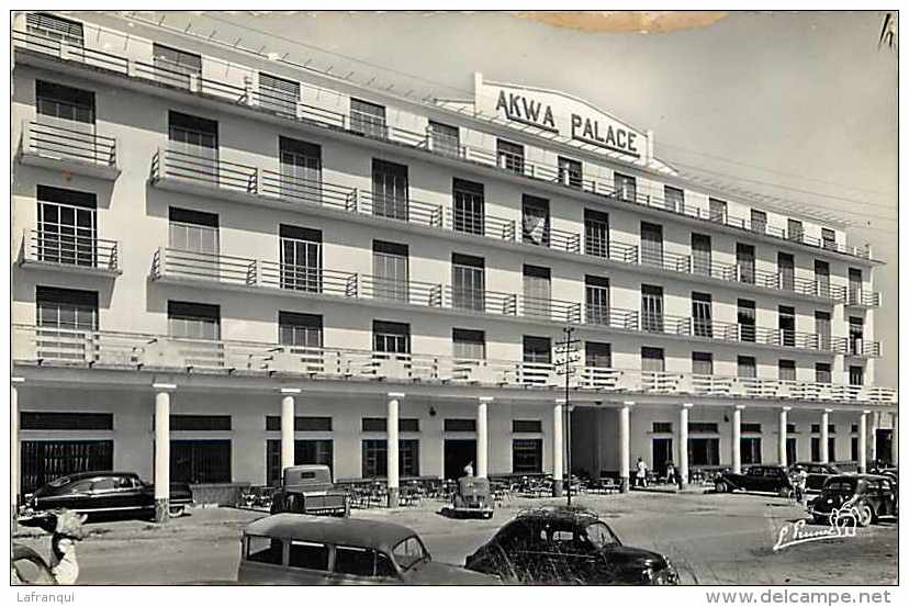 Pays Div- Afrique - Ref B388- Douala -grand Hotel Akwa Plage - Plan Voitures - Theme Automobile - - Cameroun