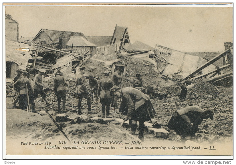 Irish Soldiers Repairing A Dynamited Road WWI Guerre 1914 Irlandais Reparant Une Route Kilt - Autres & Non Classés