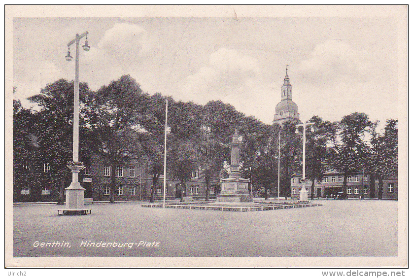 AK Genthin - Hindenburg-Platz - 1942 (2256) - Genthin