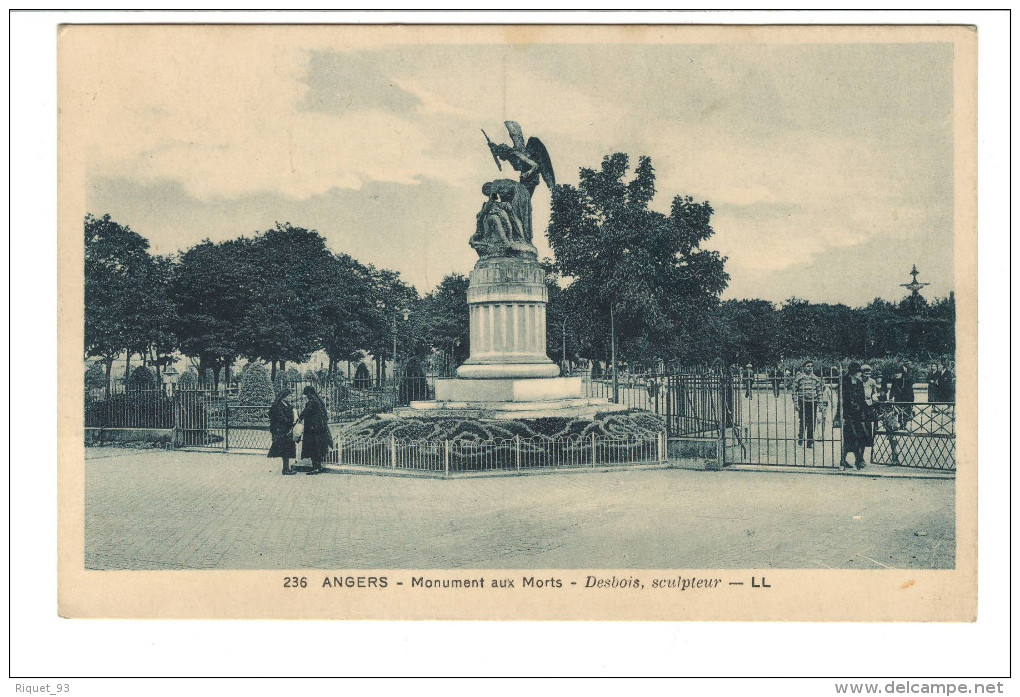 236 - ANGERS -  Monument Aux Morts  -  LL - Angers