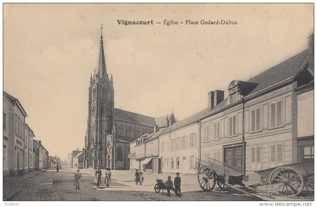 CPA - Vignacourt - Place Godard Dubuc - Vignacourt