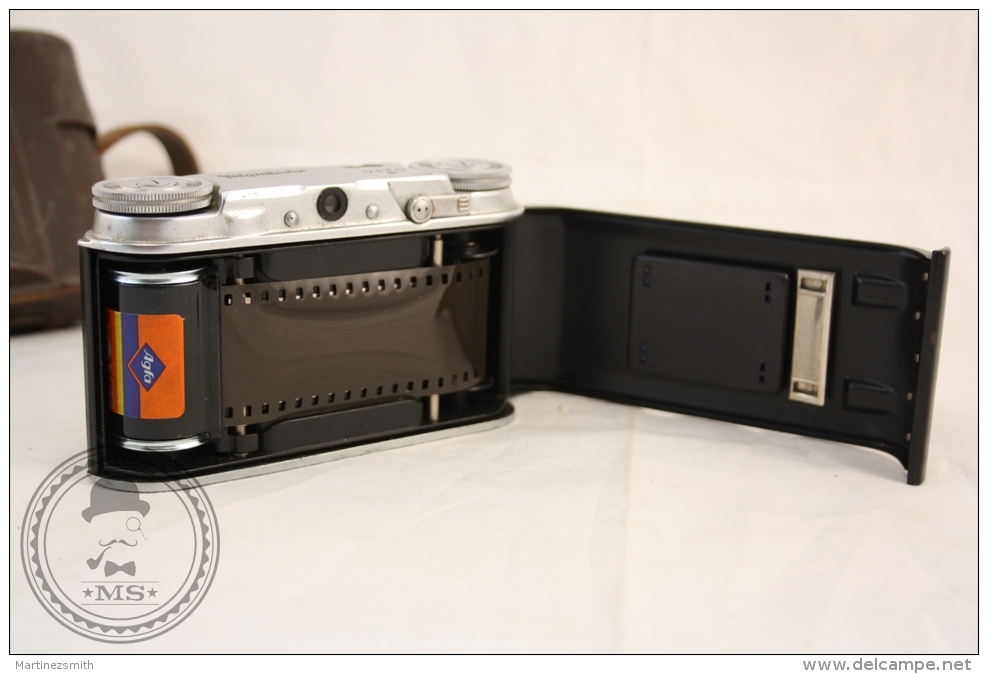 VOIGTLANDER VITO II 35mm Folding Camera/ Bellows Camera with Original Leather case