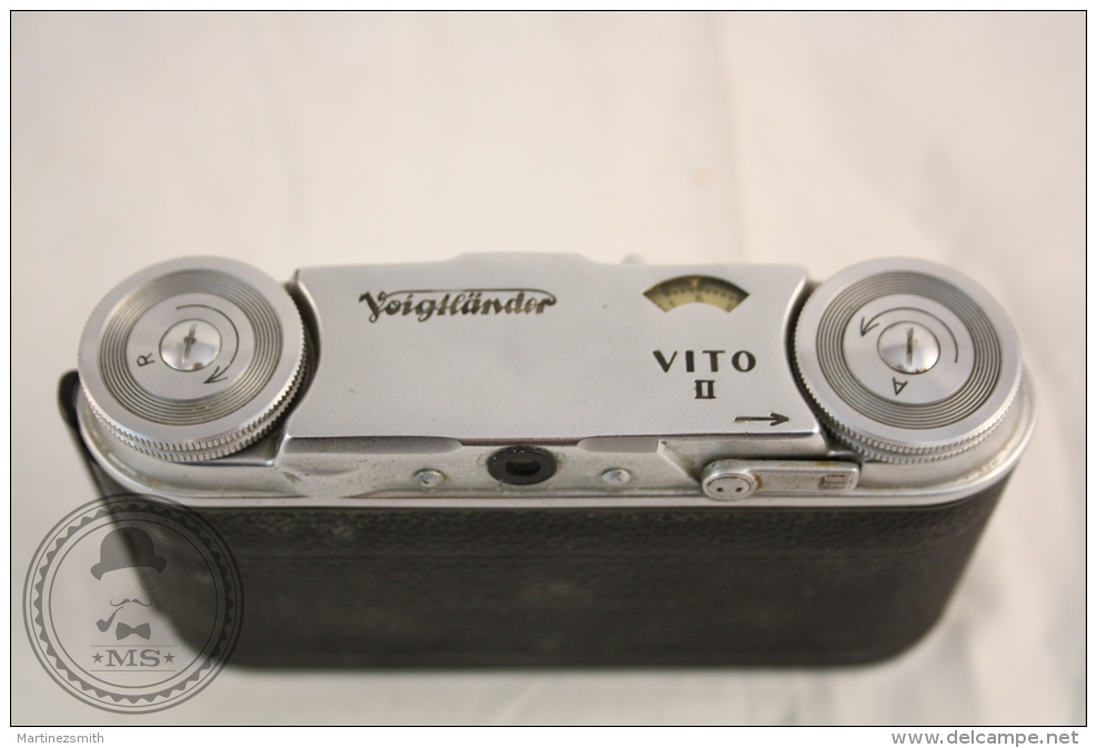 VOIGTLANDER VITO II 35mm Folding Camera/ Bellows Camera with Original Leather case