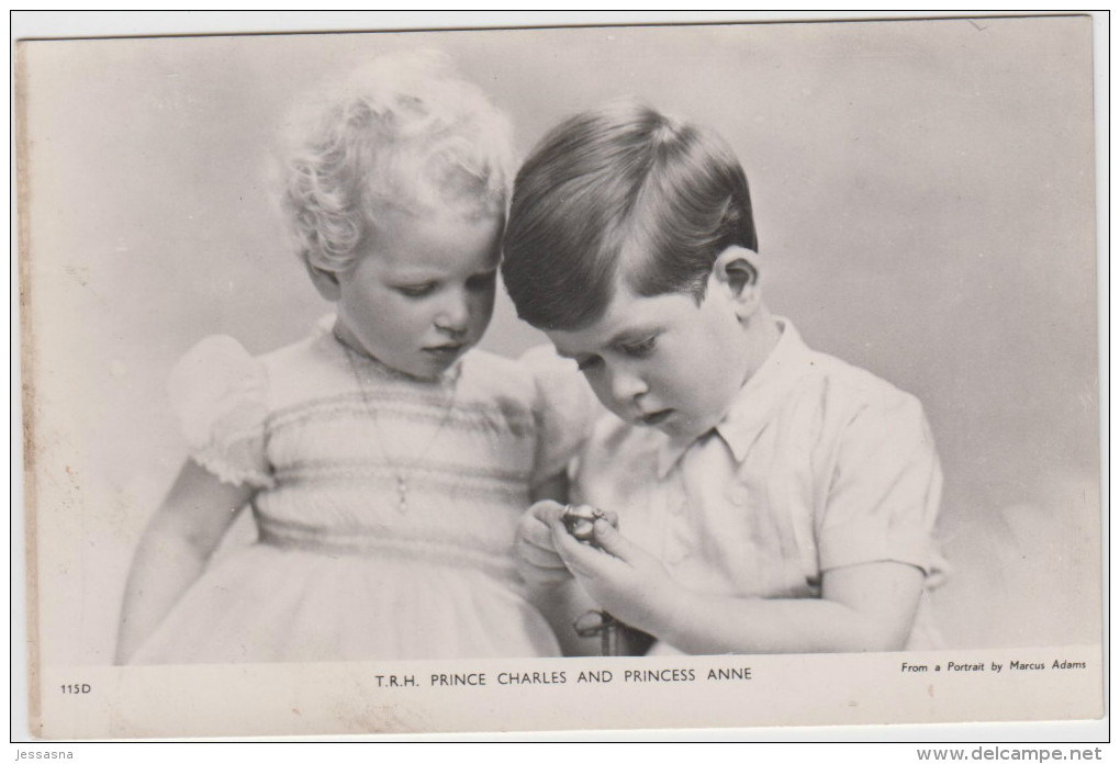 AK - Prince Charles Und Princess Anne Als Kinder 1953 - Persönlichkeiten