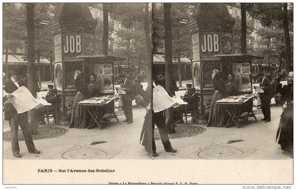 Paris.Sur L'Avenue Des Gobelins.Kiosque.Vue Stéréoscopique.Non-Circulée.Etat TTB. - Distretto: 13