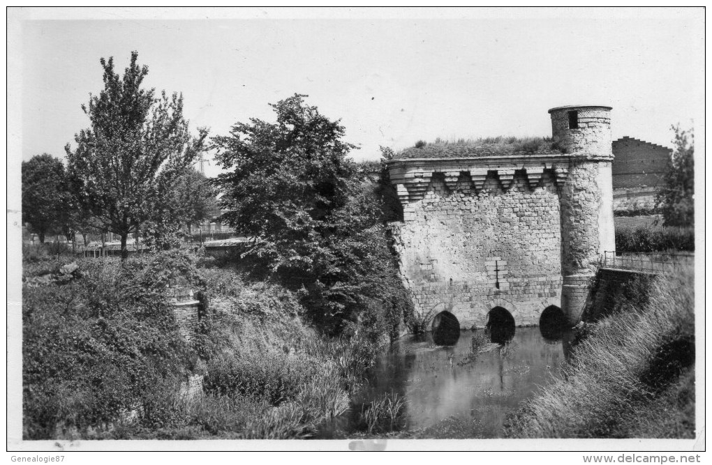 59 - CAMBRAI - LA TOUR DES ARCHERS   CARTE PHOTO - C