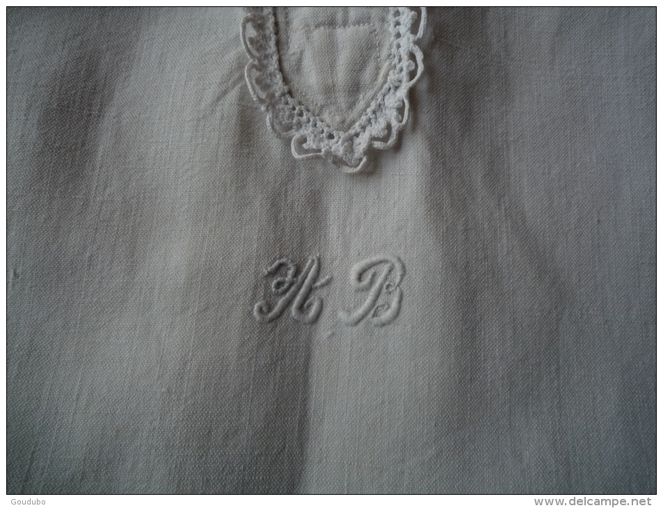 Chemise De Nuit Pur Lin Monogramme AB Manches, Jabot, Encolure Dentellés .Voir Photos. - Chemisettes & Culottes