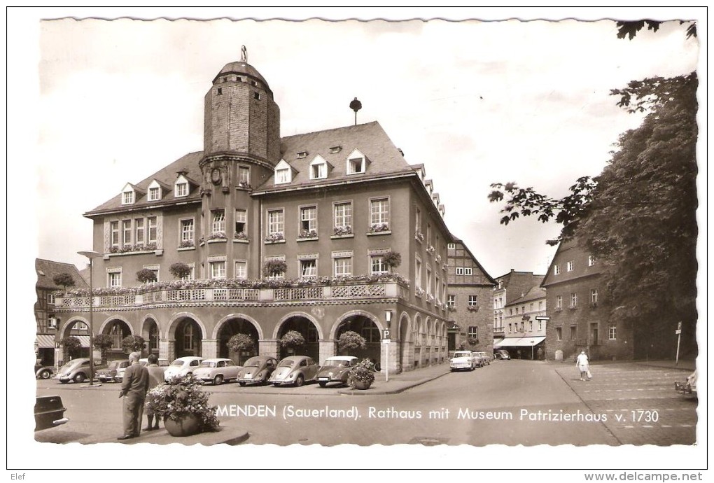 MENDEN, Nordrhein Westfalen, Deutschland:Rathaus Mit Museum Patrizierhaus; AUTO  ; Ed Cramers ,années 50 ,TTB !!!!!!! - Menden