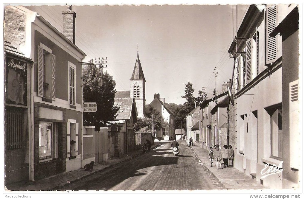 Auffargis (78) La Rue Grande Rue - Auffargis